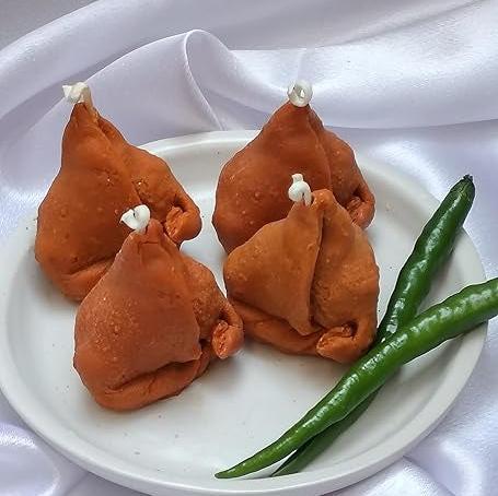 Samosa Candle – The Perfect Fusion of Scent and Comfort | NAV-CT-010 - Navam