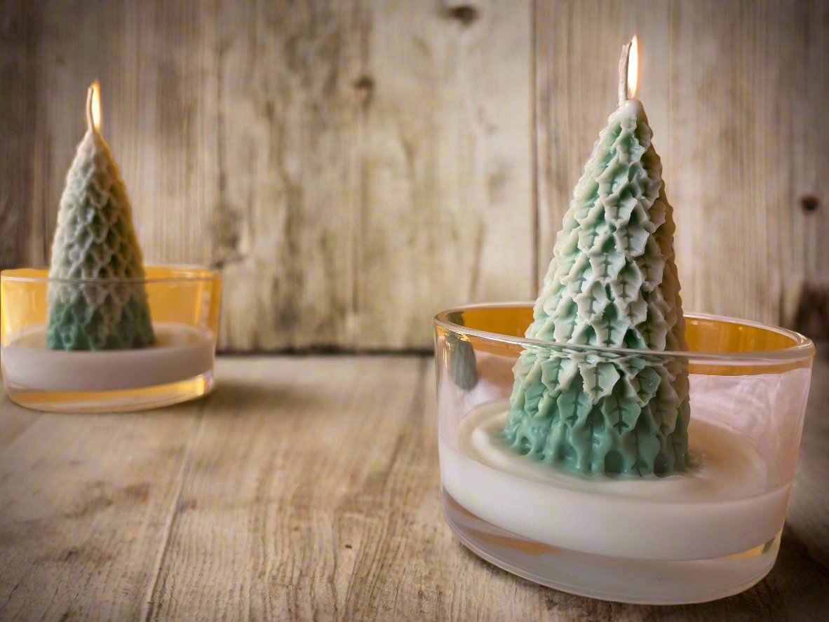 Christmas Tree Soy Wax Jar Candle – Holiday Scented Candle, Eco-Friendly, Natural Soy Wax, Long-Lasting Fragrance, Perfect Christmas Gift, Festive Aromatherapy for Home Décor - Navam