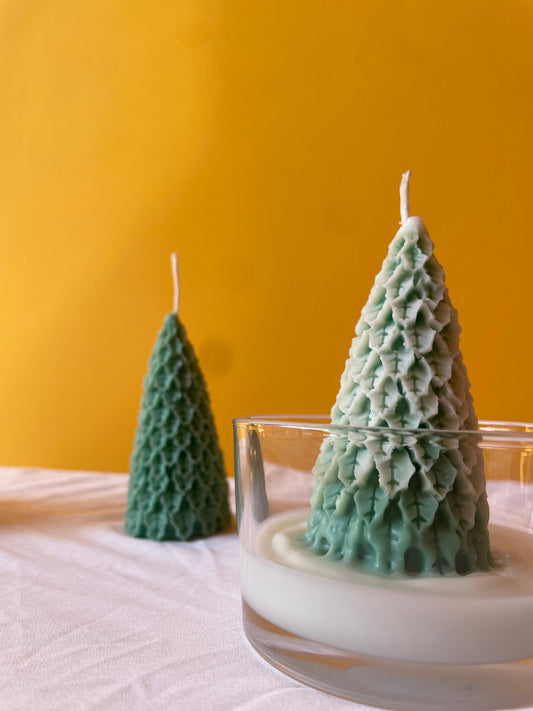 Christmas Tree Soy Wax Jar Candle – Holiday Scented Candle, Eco-Friendly, Natural Soy Wax, Long-Lasting Fragrance, Perfect Christmas Gift, Festive Aromatherapy for Home Décor - Navam