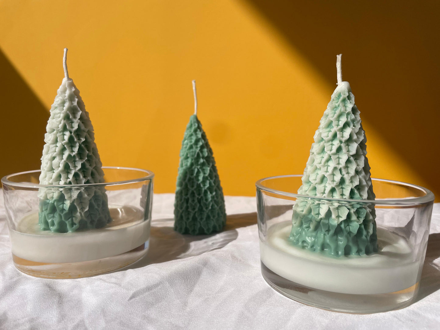 Christmas Tree Soy Wax Jar Candle – Holiday Scented Candle, Eco-Friendly, Natural Soy Wax, Long-Lasting Fragrance, Perfect Christmas Gift, Festive Aromatherapy for Home Décor - Navam